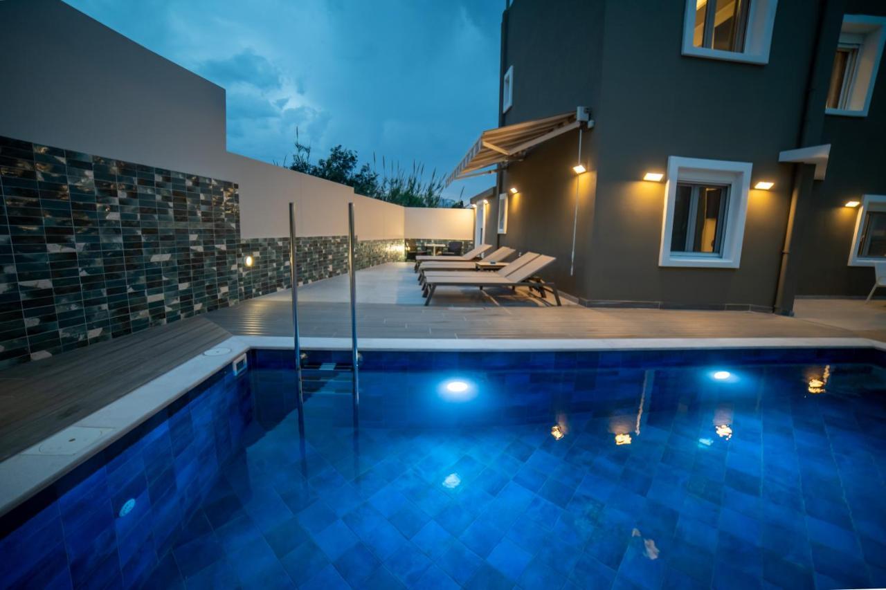 Thomas Villa Hersonissos - Private Pool - Sleeps 6 Ngoại thất bức ảnh