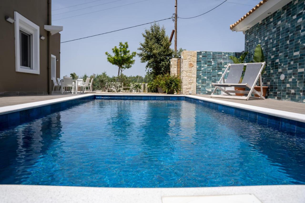 Thomas Villa Hersonissos - Private Pool - Sleeps 6 Ngoại thất bức ảnh